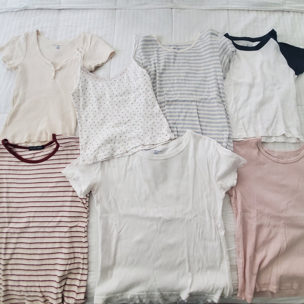 (SOLD) Brandy Melville Tees Poshmark posted this twice? Unable to delete